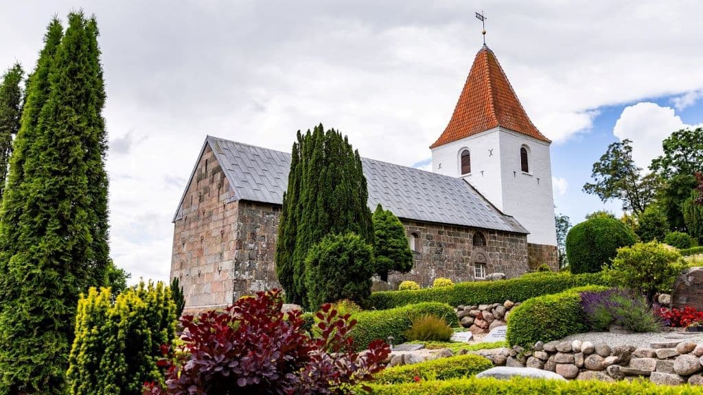 Gravlev Church