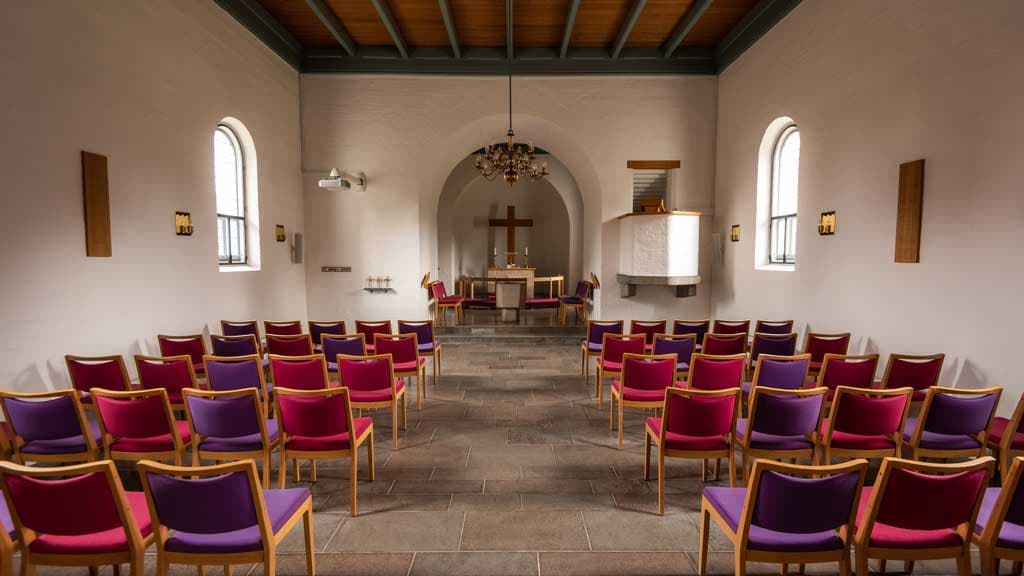 Engesvang Kirke (Engesvang Church)