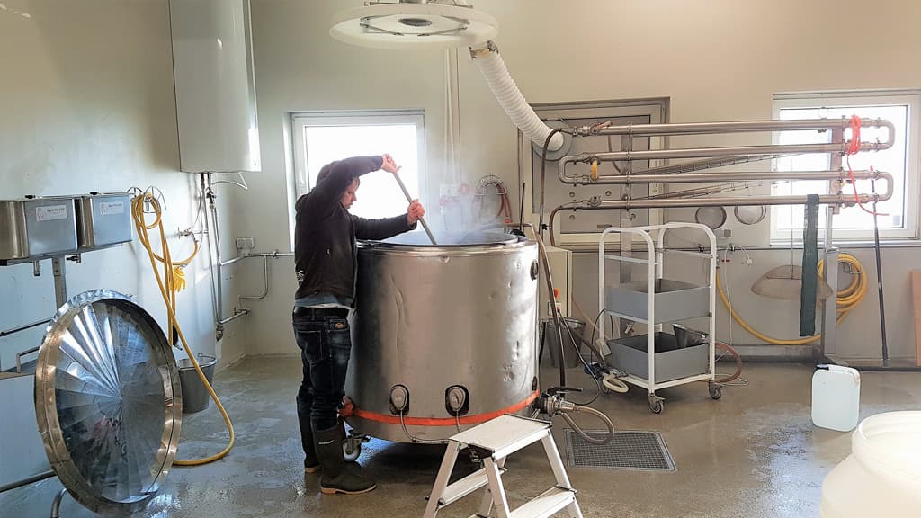 Jelling beer is being brewed